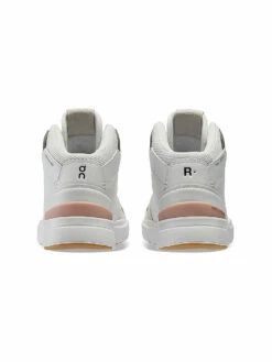 Titelseite -Schuhe Verkaufsgeschäft on sneakertherogerclubhousemid 2 768 1024 75 7499500 2